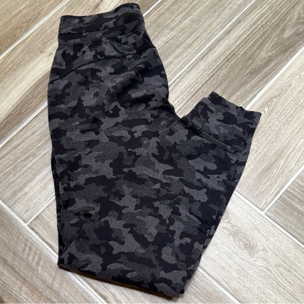 Lululemon Athletica Ready to Rulu Black Camouflage Joggers